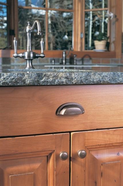 Rocky Mountain CK307 Bin Cabinet Pull